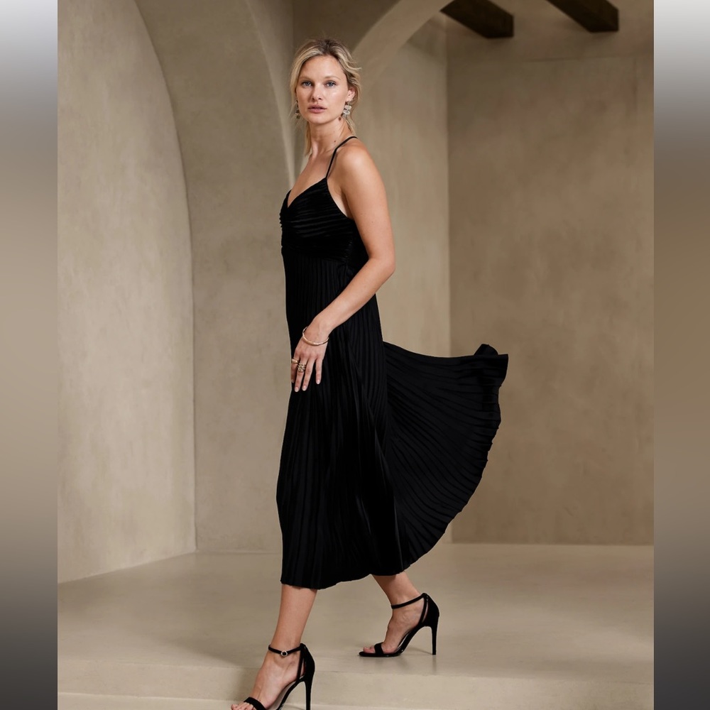 Banana Republic Solaire Pleated Midi Dress Black Formal 4